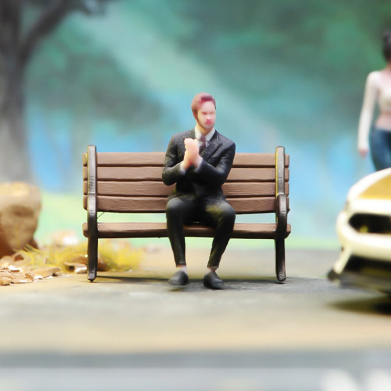 1:64 Scale Sitting Man Figure  - Men'S Accessories With Suits ulasan dan harga